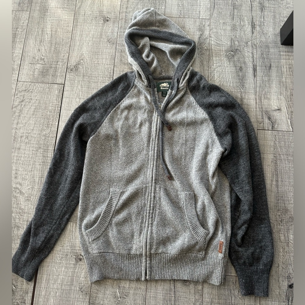 Men's Roots Canada Gray Zip Up Hoodie Sweater Size M